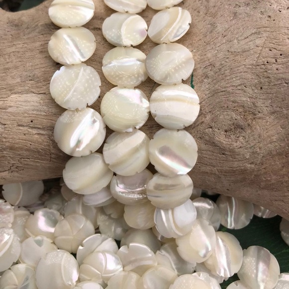 Vintage Hand Carved Mother of Pearl Shell Beads Jewelry Making Lot - Picture 11 of 16